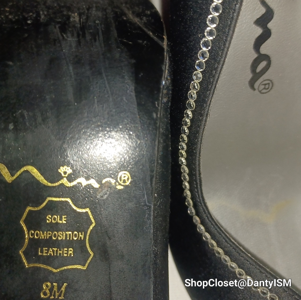 Elegant Black Heels with Rhinestone Detailing - Picture 8 of 16